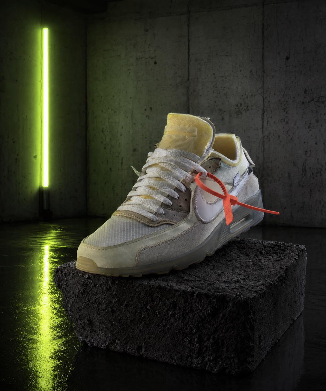 Off-White Nike we buy for cash in Brooklyn